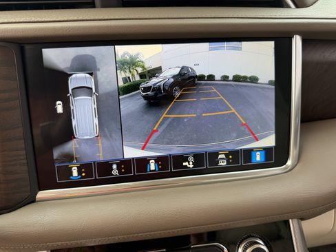 Used 2021 GMC Yukon XL Denali w/ Denali Ultimate Package image 30