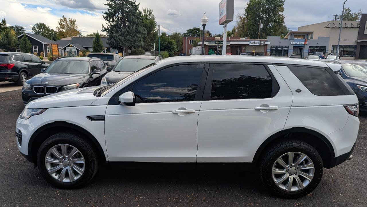 Used 2018 Land Rover Discovery Sport SE AWD/4WD image 6