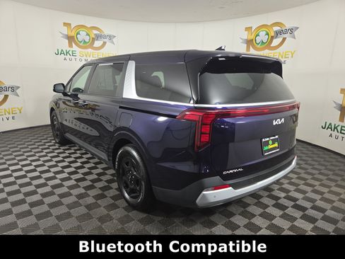 Used 2026 Kia Carnival FWD image 6
