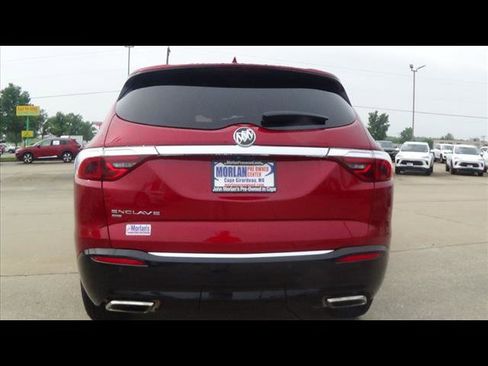 Used 2024 Buick Enclave Premium image 7