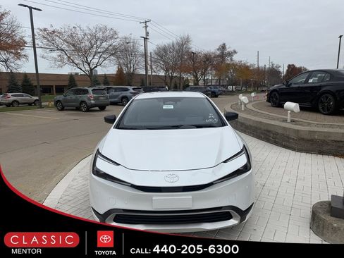 New 2026 Toyota Prius Plug-In Hybrid image 4