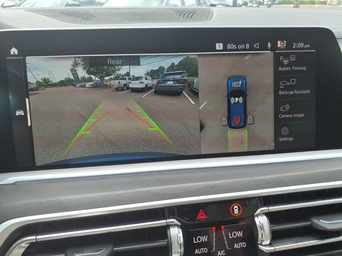 Used 2022 BMW X7 xDrive40i w/ Premium Package AWD/4WD image 27