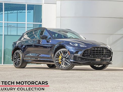 Used 2024 Aston Martin DBX 707 image 1