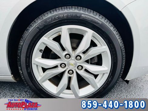 Used 2017 Chevrolet Impala LT image 24