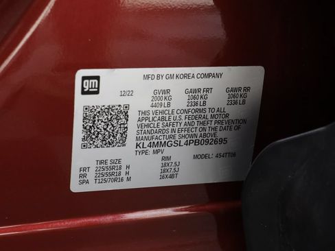 Used 2023 Buick Encore GX Essence w/ Advanced Technology Package AWD/4WD image 26
