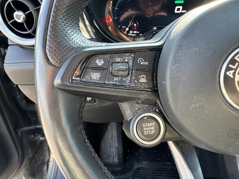 Used 2024 Alfa Romeo Tonale Ti image 28