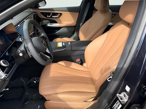 New 2026 Mercedes-Benz E 350 4MATIC Sedan image 11