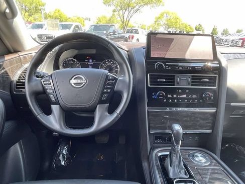 Used 2023 Nissan Armada Platinum w/ Captain's Chairs Package RWD image 10