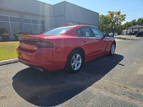 Used 2023 Dodge Charger SXT image 4