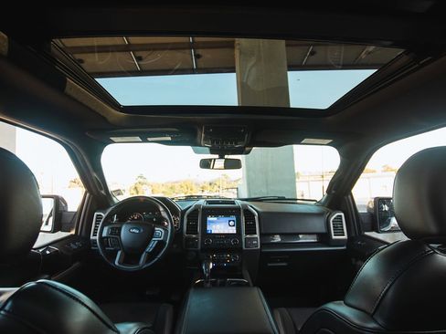 Used 2019 Ford F150 Raptor w/ Equipment Group 802A Luxury image 16