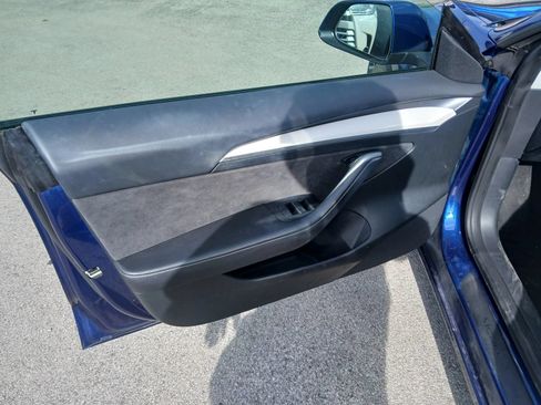 Used 2023 Tesla Model 3 Standard Range RWD image 11