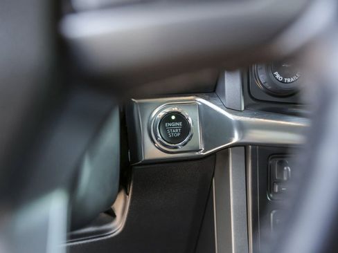 Used 2021 Ford F150 Lariat w/ Equipment Group 502A High image 21