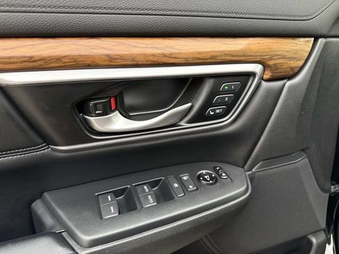 Used 2017 Honda CR-V EX-L image 18