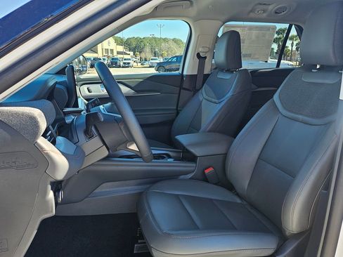 New 2026 Ford Explorer Active w/ Active Comfort Package image 6