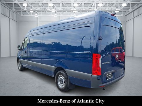 Used 2026 Mercedes-Benz Sprinter 2500 image 4