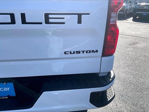 Used 2023 Chevrolet Silverado 1500 Custom AWD/4WD image 29