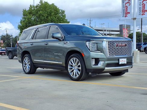 Used 2023 GMC Yukon Denali RWD image 3