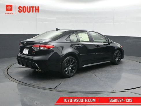 New 2026 Toyota Corolla SE w/ SE Premium Package image 2