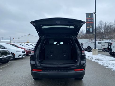 Certified 2021 Jeep Grand Cherokee L Laredo image 15