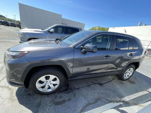 Used 2024 Toyota RAV4 LE image 10