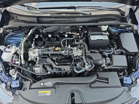 Used 2025 Toyota Corolla LE FWD image 28