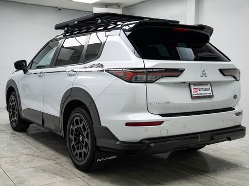 Used 2025 Mitsubishi Outlander Trail Edition image 6