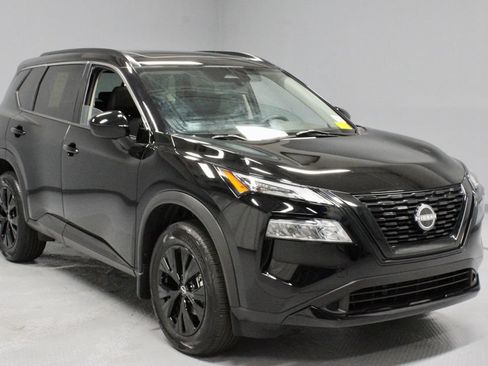 Certified 2023 Nissan Rogue SV w/ SV Premium B Package AWD/4WD image 1