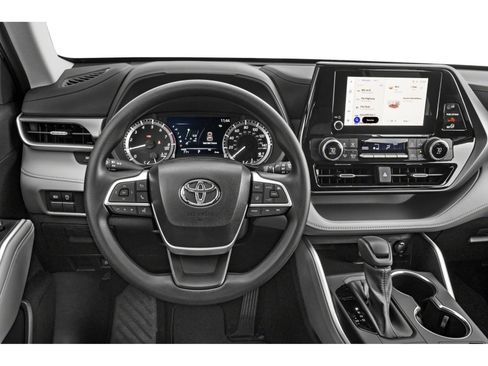 Used 2025 Toyota Highlander XSE image 4