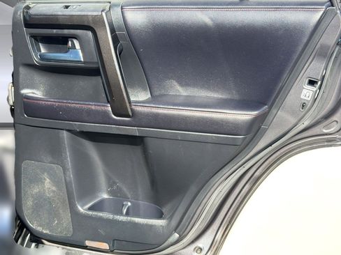 Used 2018 Toyota 4Runner TRD Off-Road Premium image 30