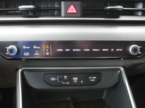 New 2026 Kia Carnival EX FWD image 47