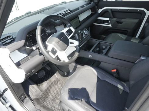 Used 2023 Land Rover Defender 110 S AWD/4WD image 18