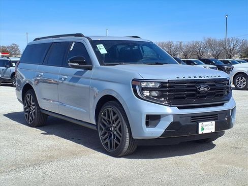 New 2026 Ford Expedition Max Platinum w/ Stealth Performance Package image 3