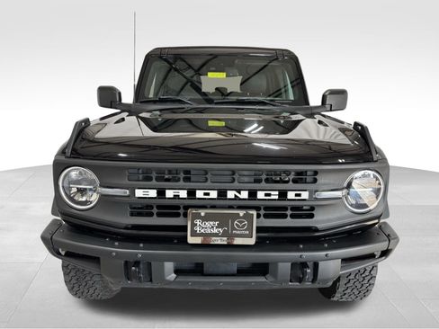 Used 2022 Ford Bronco Black Diamond image 2