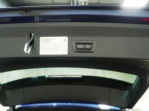 Used 2023 BMW X3 xDrive30i w/ Premium Package w/ZPA AWD/4WD image 7