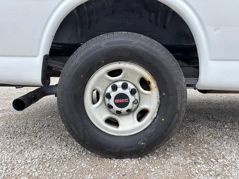 Used 2008 GMC Savana 2500 RWD image 26