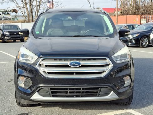 Used 2018 Ford Escape Titanium image 2