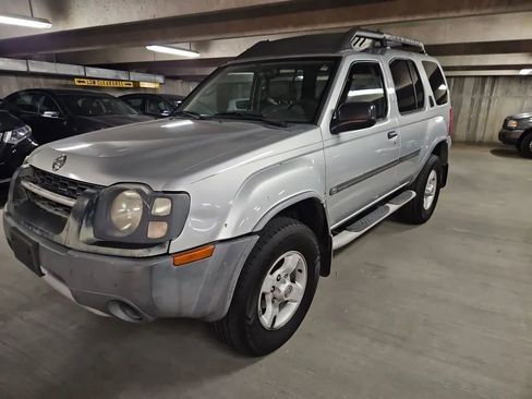 Used 2004 Nissan Xterra XE image 1