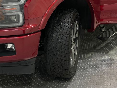 Used 2018 Ford F150 Lariat w/ Equipment Group 502A Luxury AWD/4WD image 36