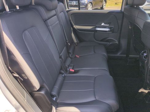 Used 2020 Mercedes-Benz GLB 250 4MATIC image 31