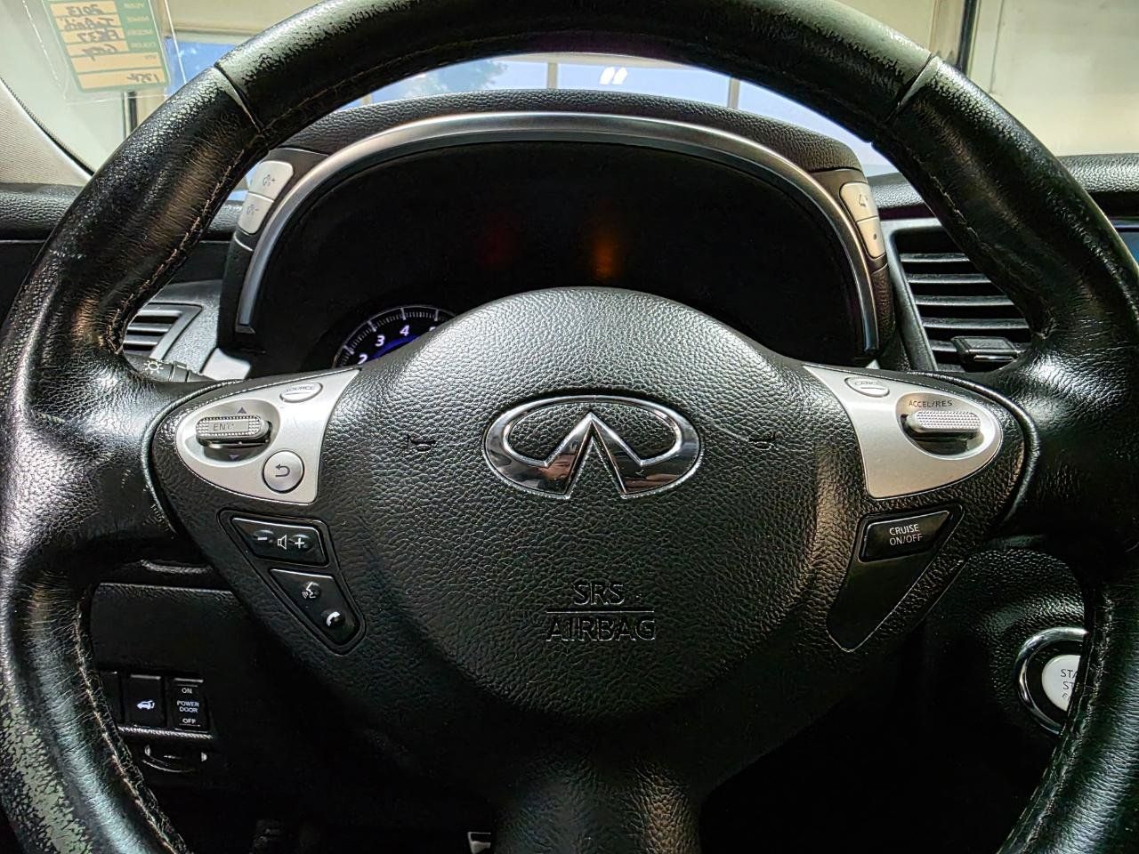 Used 2013 INFINITI FX37 AWD w/ Premium Pkg image 29