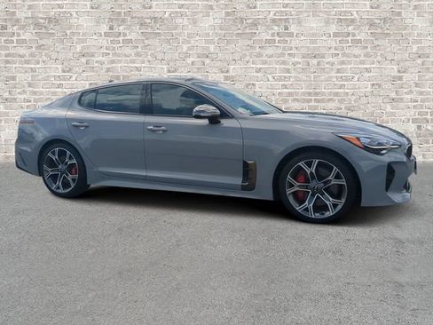 Used 2019 Kia Stinger GT2 AWD/4WD image 1