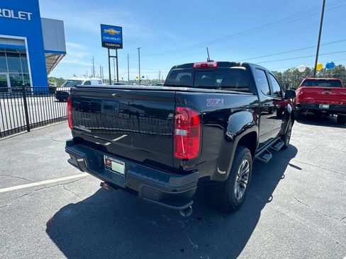 Used 2021 Chevrolet Colorado Z71 w/ Safety Package AWD/4WD image 6