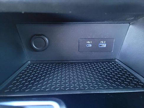 Used 2023 Nissan Pathfinder SV FWD image 25