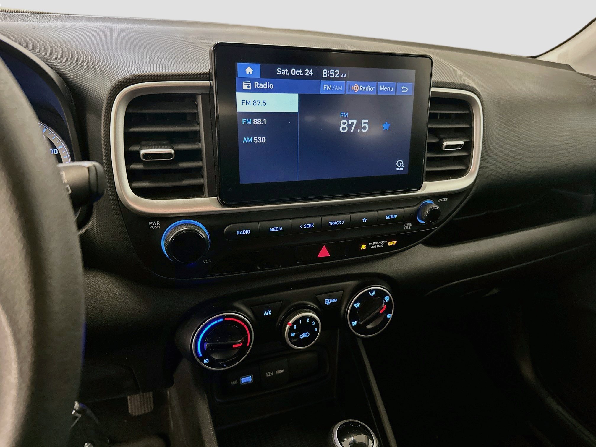 Used 2022 Hyundai Venue SE FWD image 25