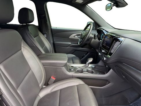 Used 2023 Chevrolet Traverse LT AWD/4WD image 15