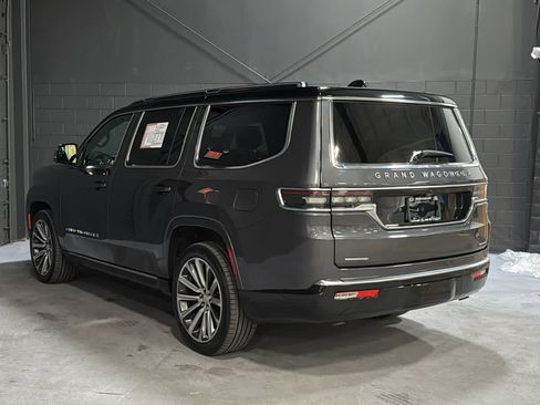 Used 2022 Jeep Grand Wagoneer Series II AWD/4WD image 4