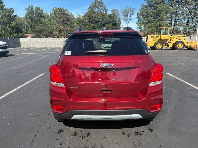 Used 2021 Chevrolet Trax LT w/ Driver Confidence Package FWD image 7