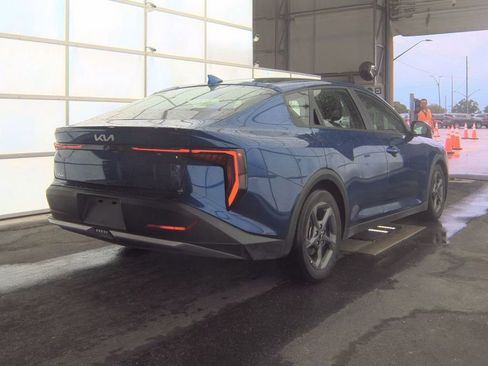 Used 2025 Kia K4 FWD image 5