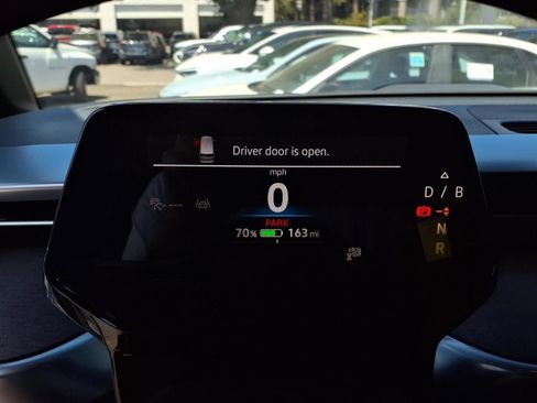 New 2025 Volkswagen ID. Buzz Pro S RWD image 10
