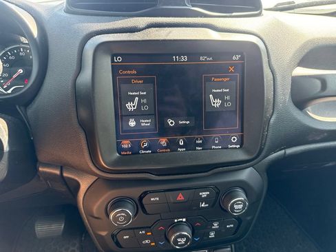 Used 2023 Jeep Renegade Trailhawk w/ Trailhawk Elite Group AWD/4WD image 14